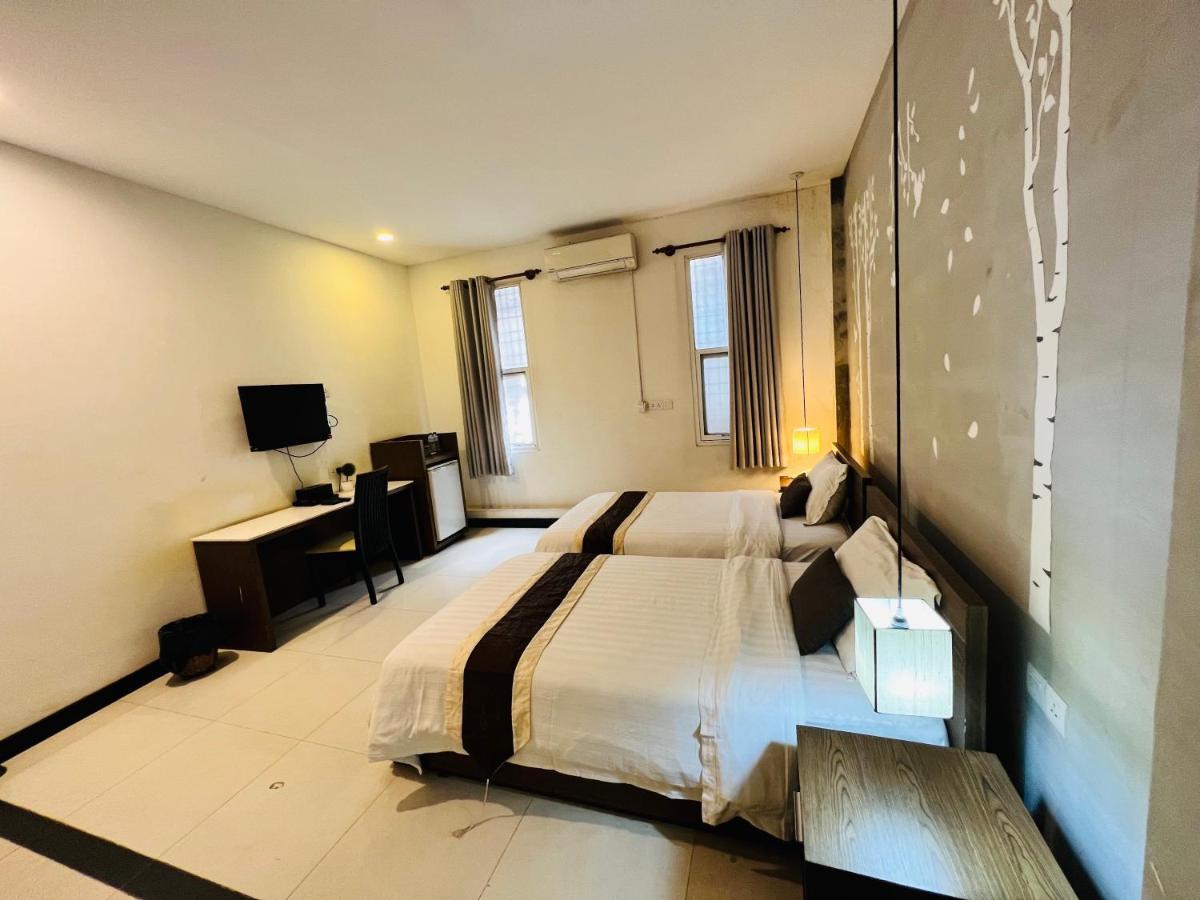 Asiban Quay Boutique Hotel Phnom Penh Esterno foto