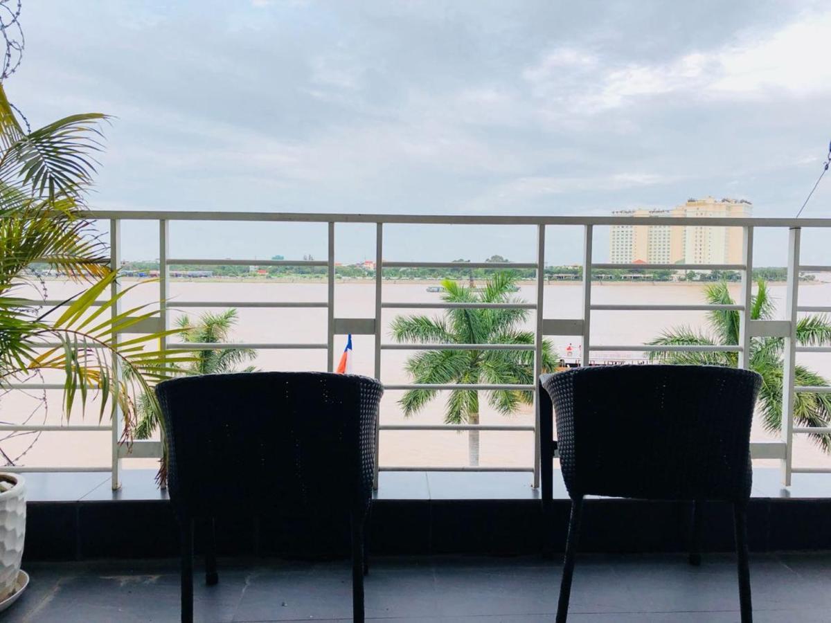 Asiban Quay Boutique Hotel Phnom Penh Esterno foto
