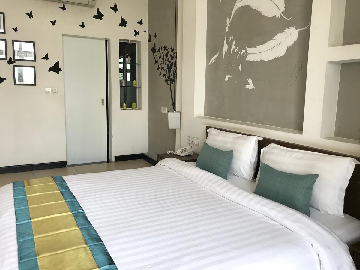 Asiban Quay Boutique Hotel Phnom Penh Esterno foto