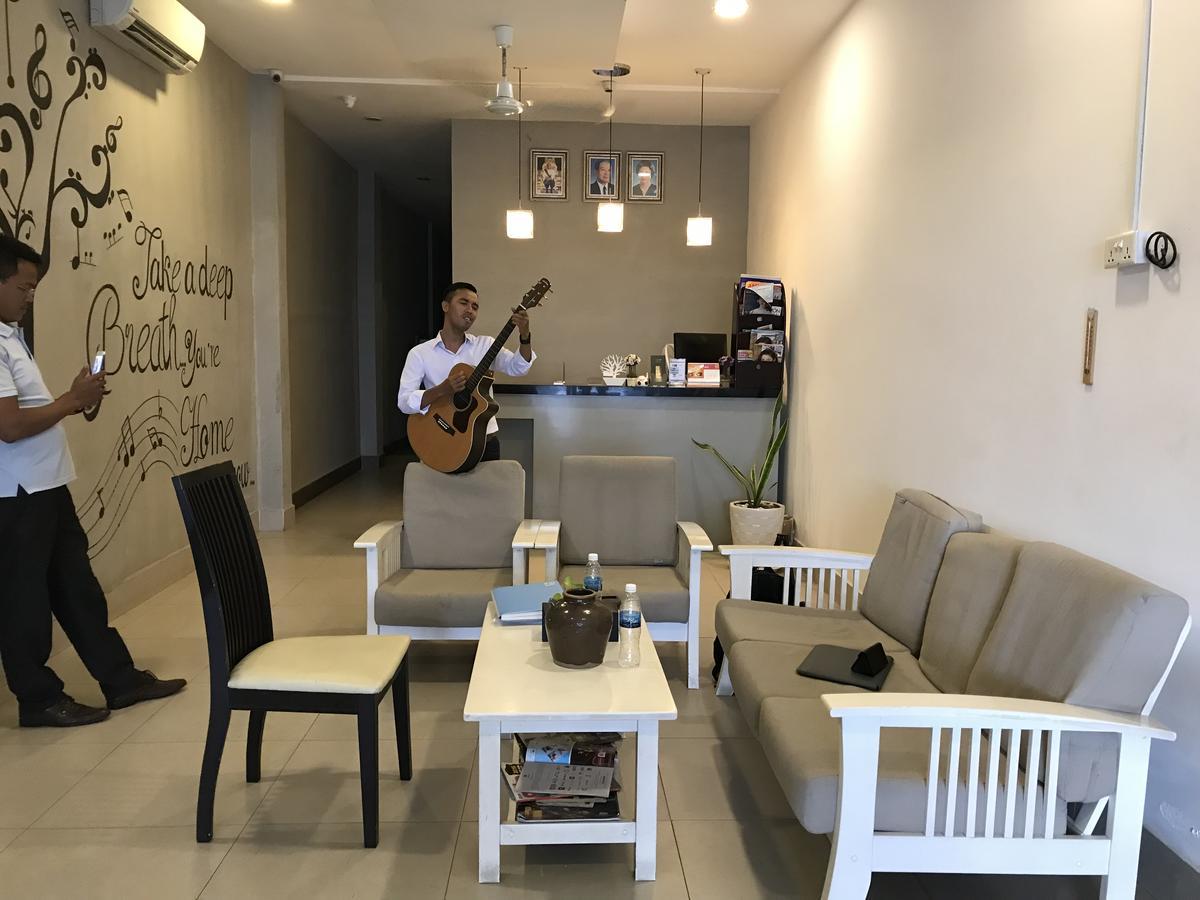 Asiban Quay Boutique Hotel Phnom Penh Esterno foto