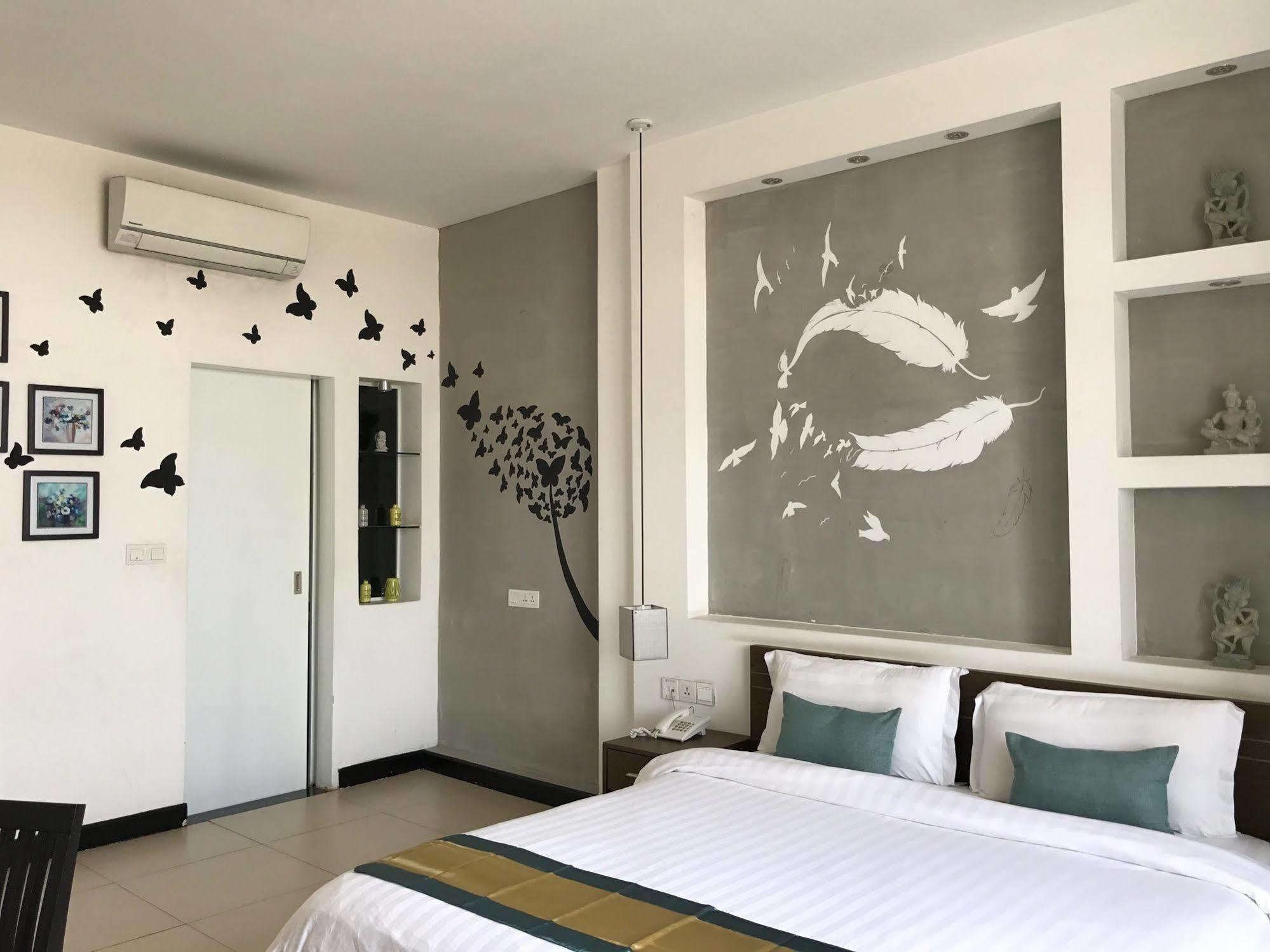 Asiban Quay Boutique Hotel Phnom Penh Esterno foto